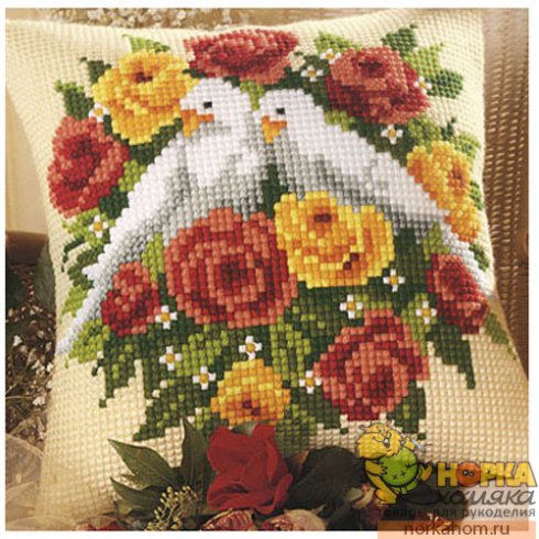 Подушка "Голубки и розы" Подушка "Голубки и розы"